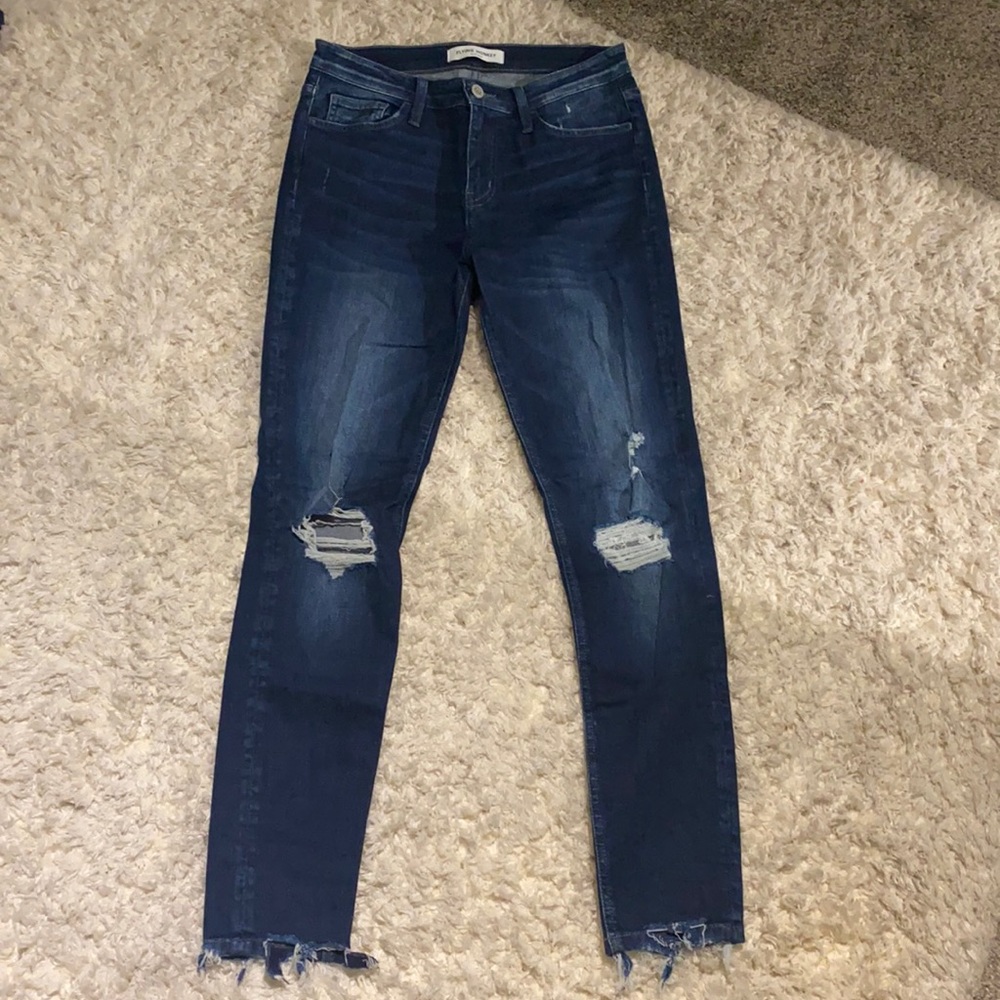 Flying Monkey skinny jeans 27 x 28 cute!!